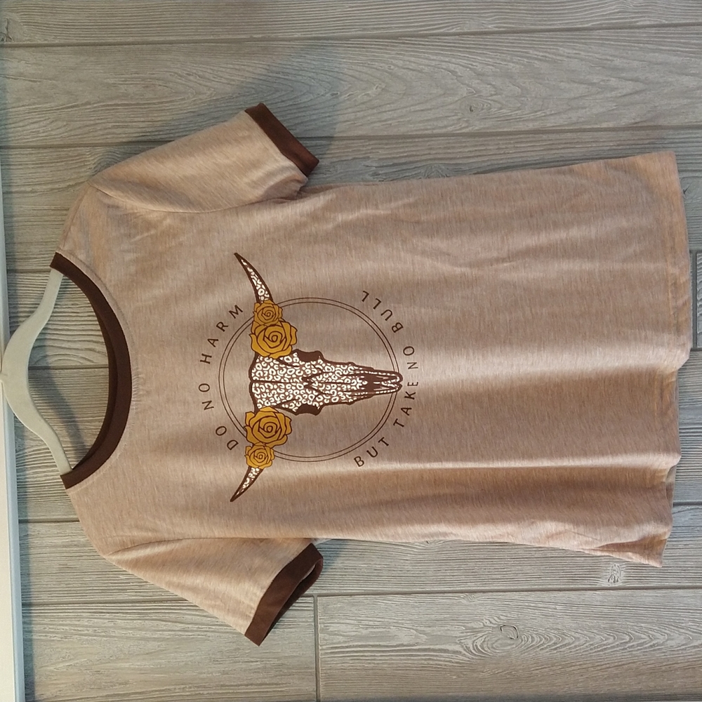 New Short sleeve ringer tee do no harm but take no bull. Size Small and XLARGE